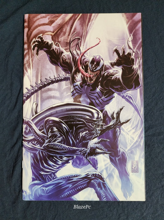 Aliens Vs Avengers #1 1:100 Mark Brooks VIRGIN Variant Hickman 2024 NM Pics