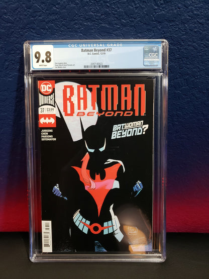 Batman Beyond #37 CGC 9.8 NM+ MT Batwoman Beyond 1st print