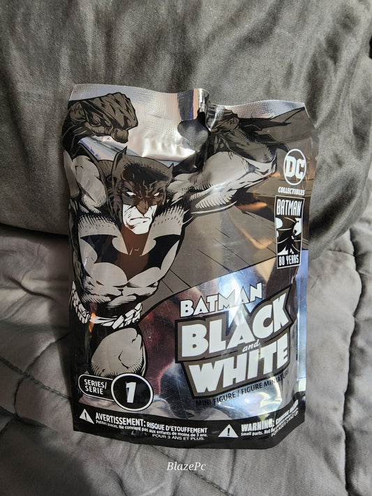 DC Comics Batman Black & White Mini Figure Blind Bag Series 1 Sealed Random