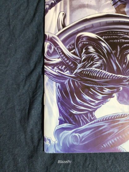 Aliens Vs Avengers #1 1:100 Mark Brooks VIRGIN Variant Hickman 2024 NM Pics